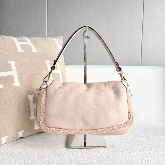 Fendi Women Pre-Loved Bag Very Good Condition - Picture 2 of 8